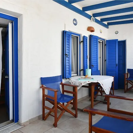 Сasa de vacaciones Centrally Located House For 3 People In *