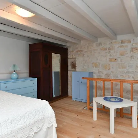 Centrally Located House For 3 People In * Naousa
